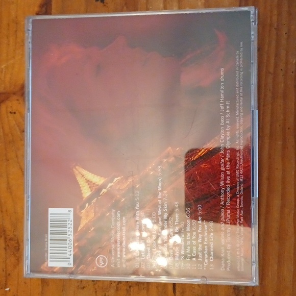 Diana Krall Live in Paris - Picture 2 of 4